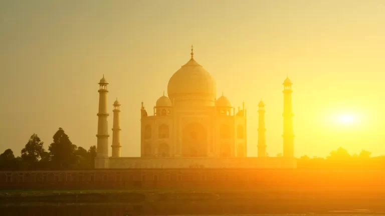 taj mahal sunrise and sunset